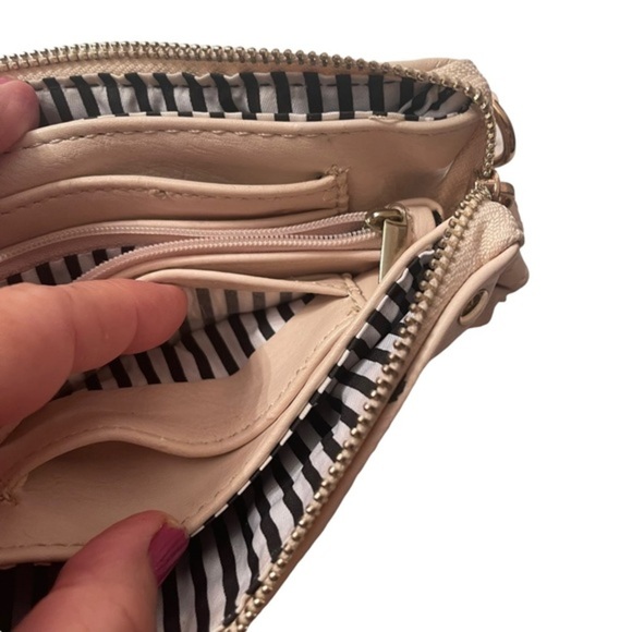 Charming Charlie wristlet cream with crystals and studs - Picture 11 of 12